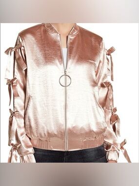 NWT! Ro & De GORGEOUS blush pink satin bomber jacket with tie sleeves XS